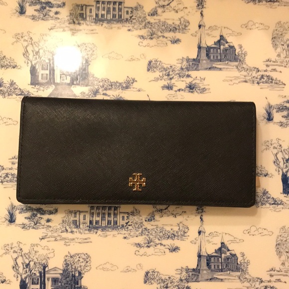 Tory Burch Handbags - Tory Burch Black Slim Wallet